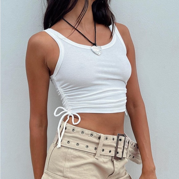 MADELYN TOP WHITE - Picture 1 of 7